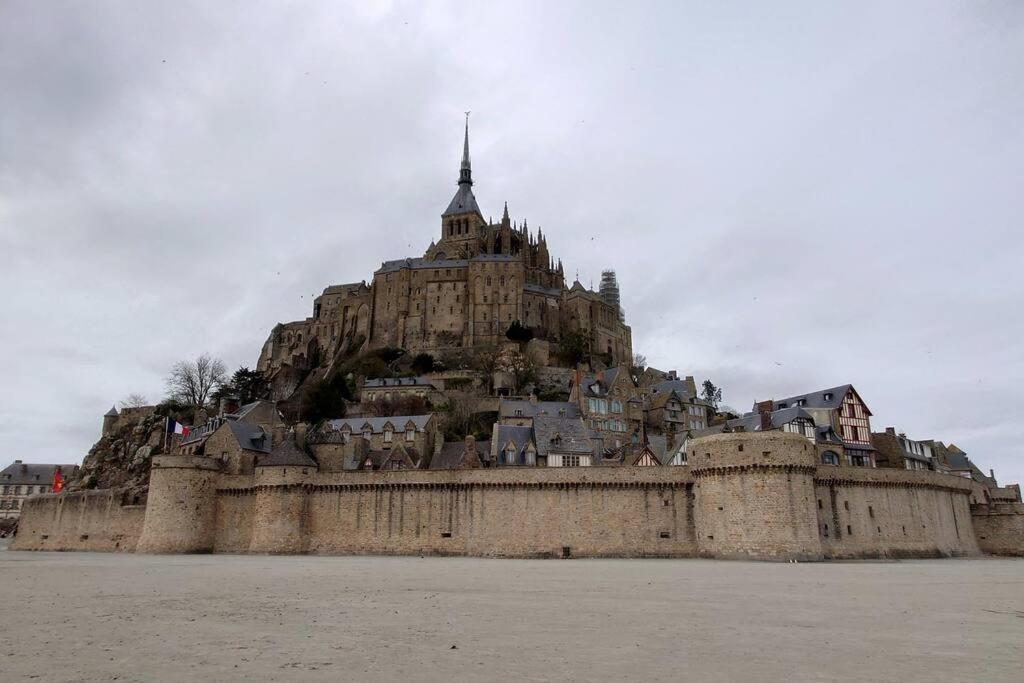 Gite La Mer, A La Campagne En Normandie, Proche Du Mont St Michel Lolif ภายนอก รูปภาพ